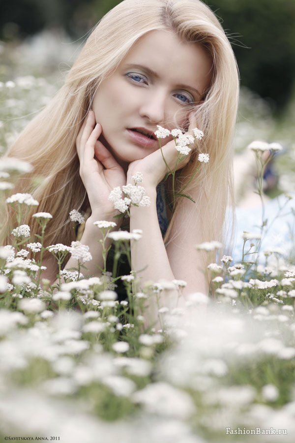 Anike Angel