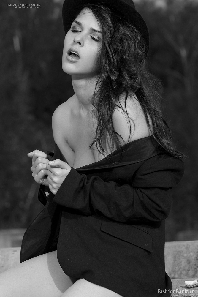  Rina Petrova