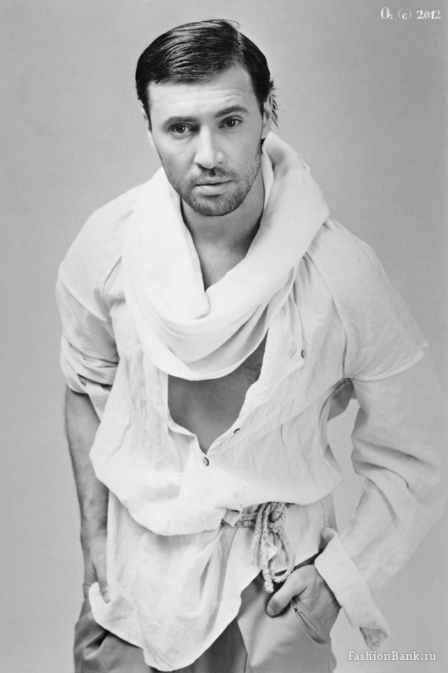  Igor E.