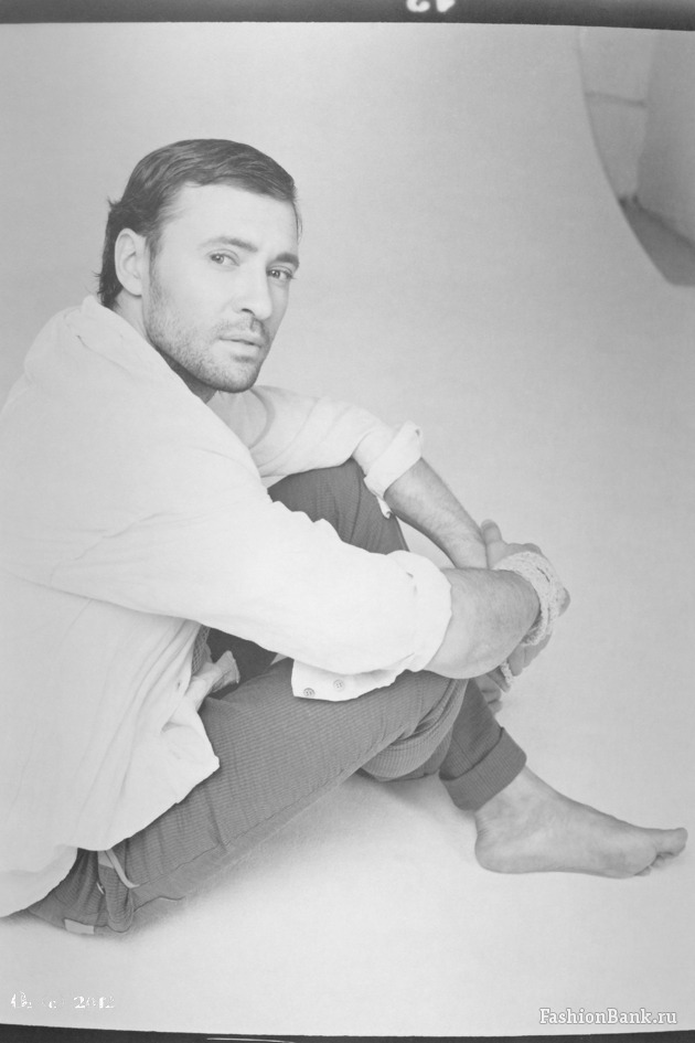 Igor E.