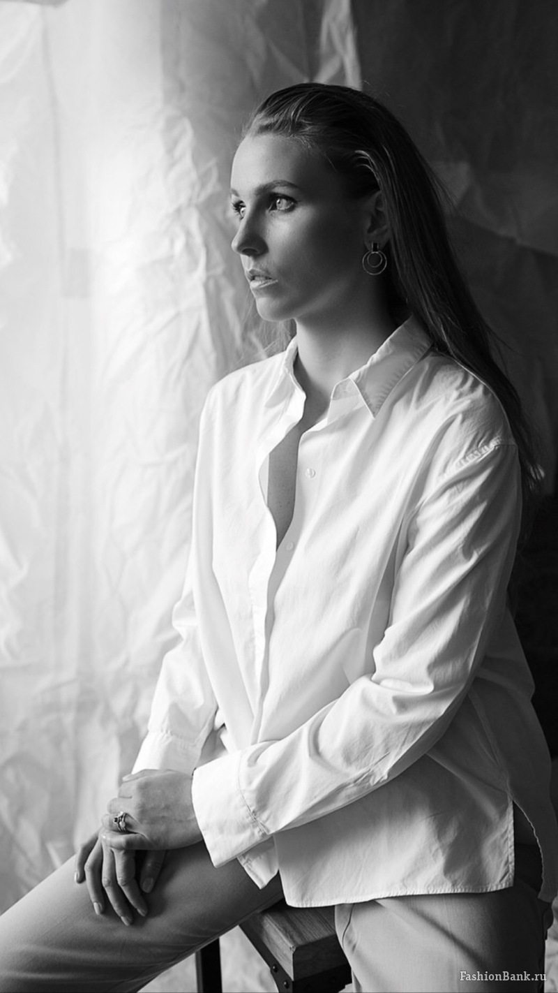  Elena Khramova