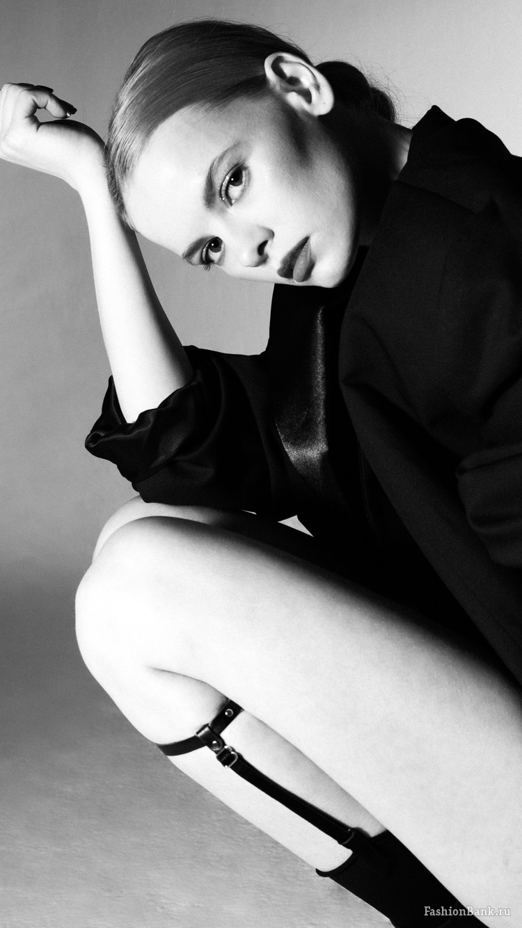  Ann BG