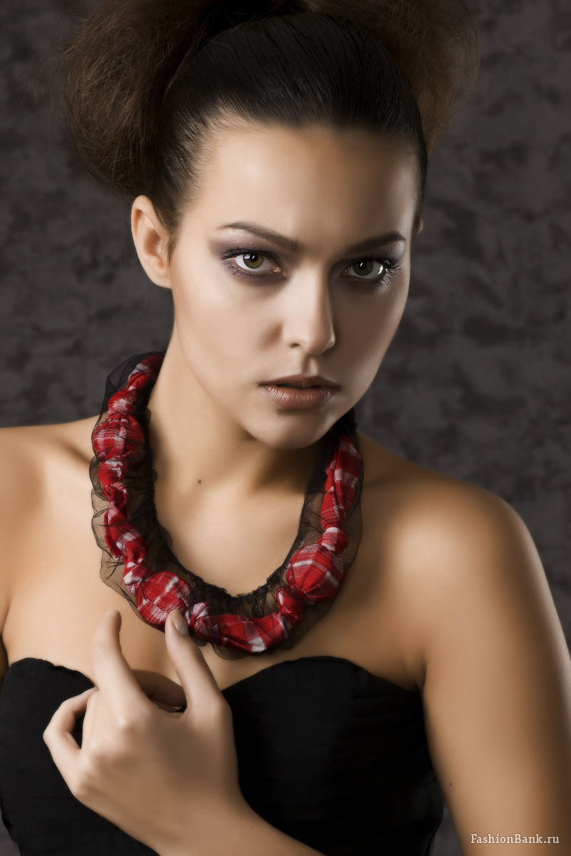  Arina Art