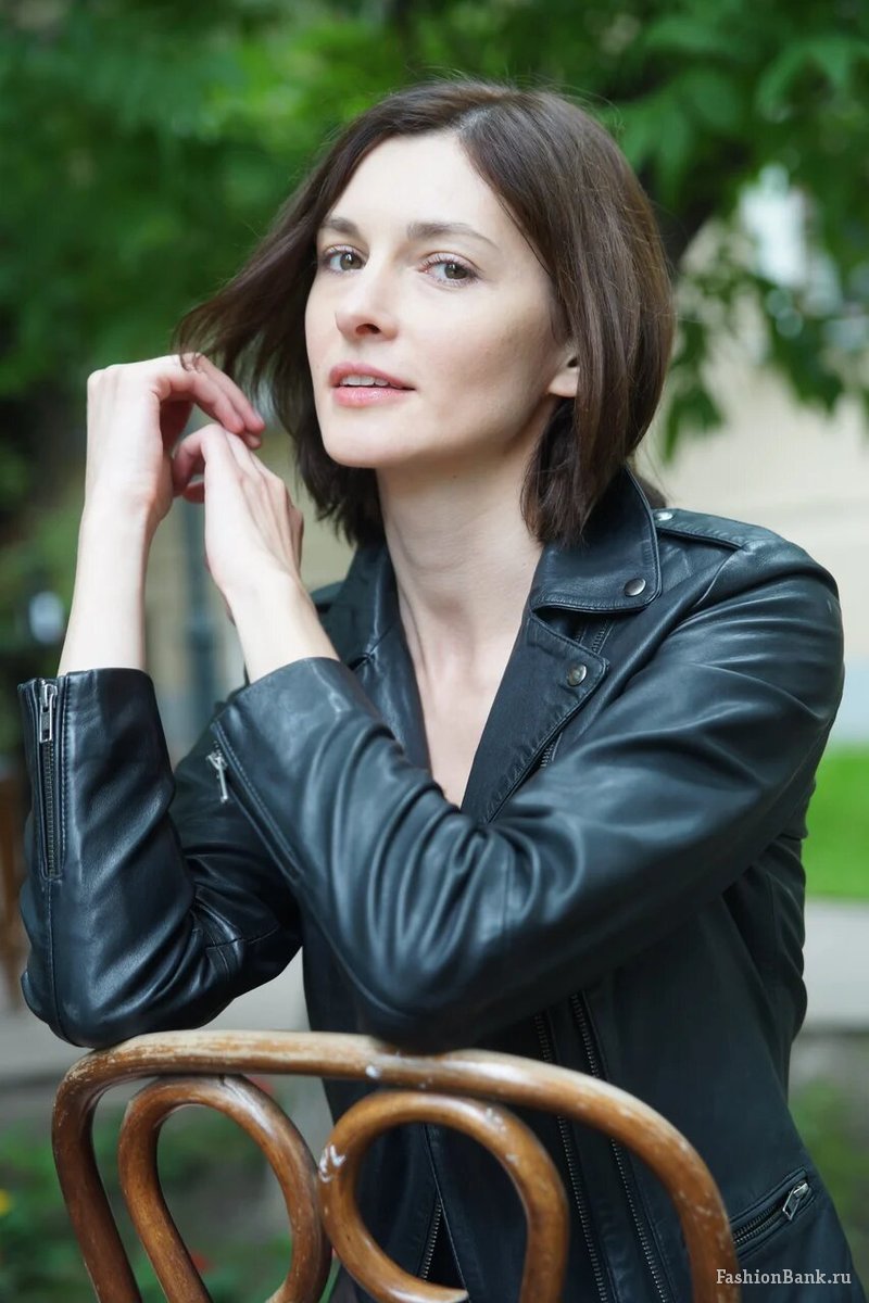  Nadine SYCHEVA 