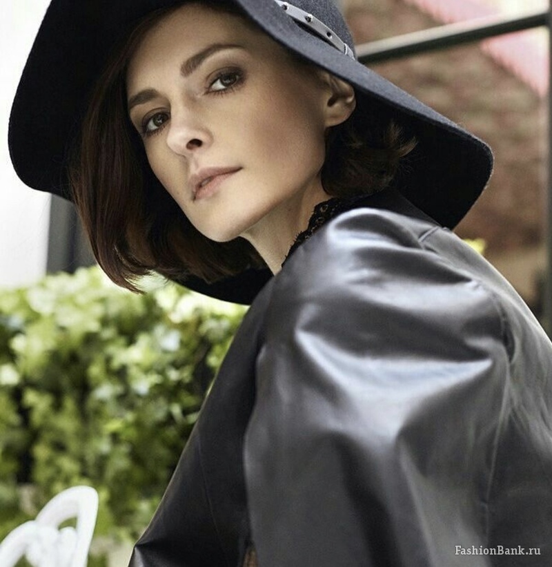  Nadine SYCHEVA 