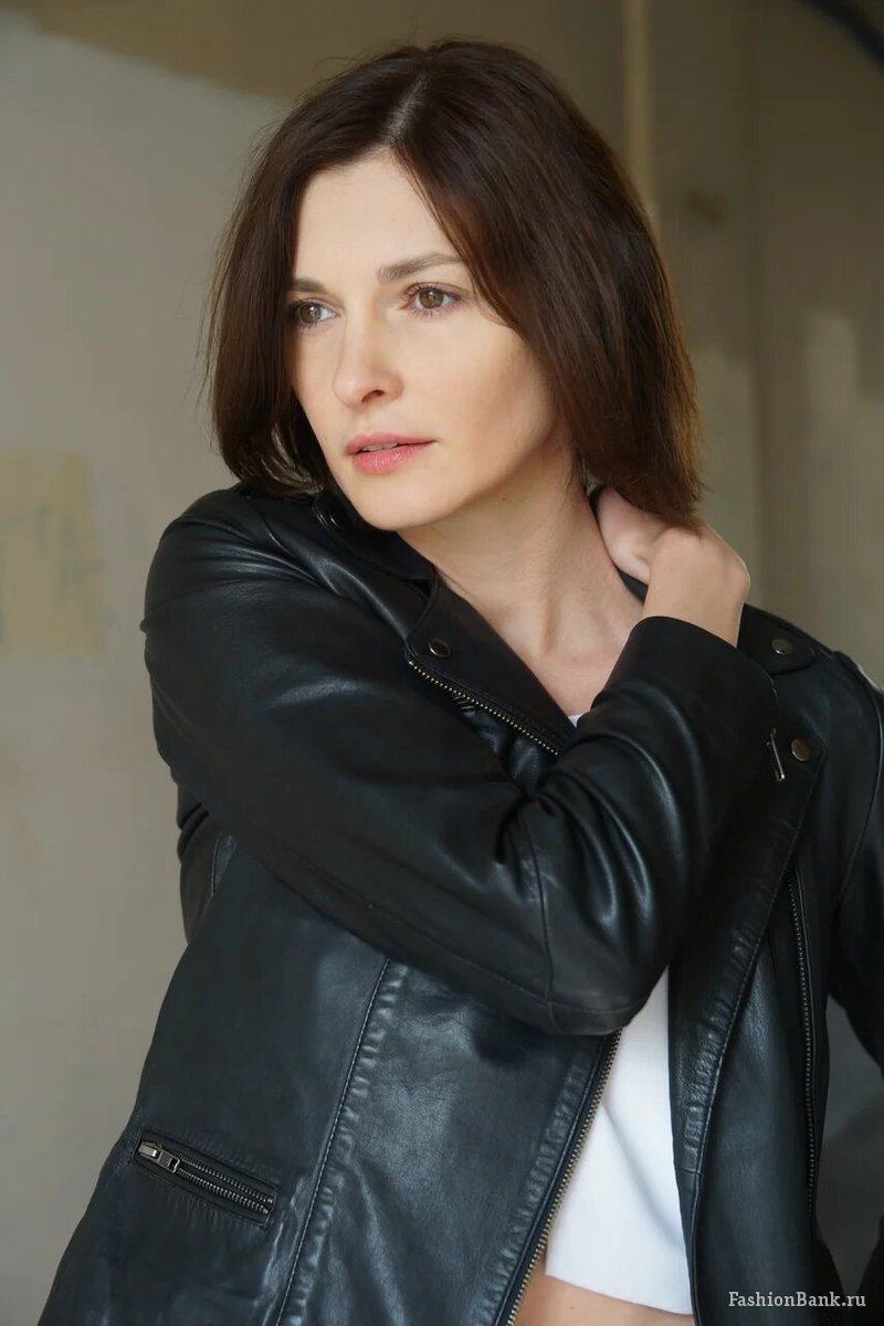  Nadine SYCHEVA 