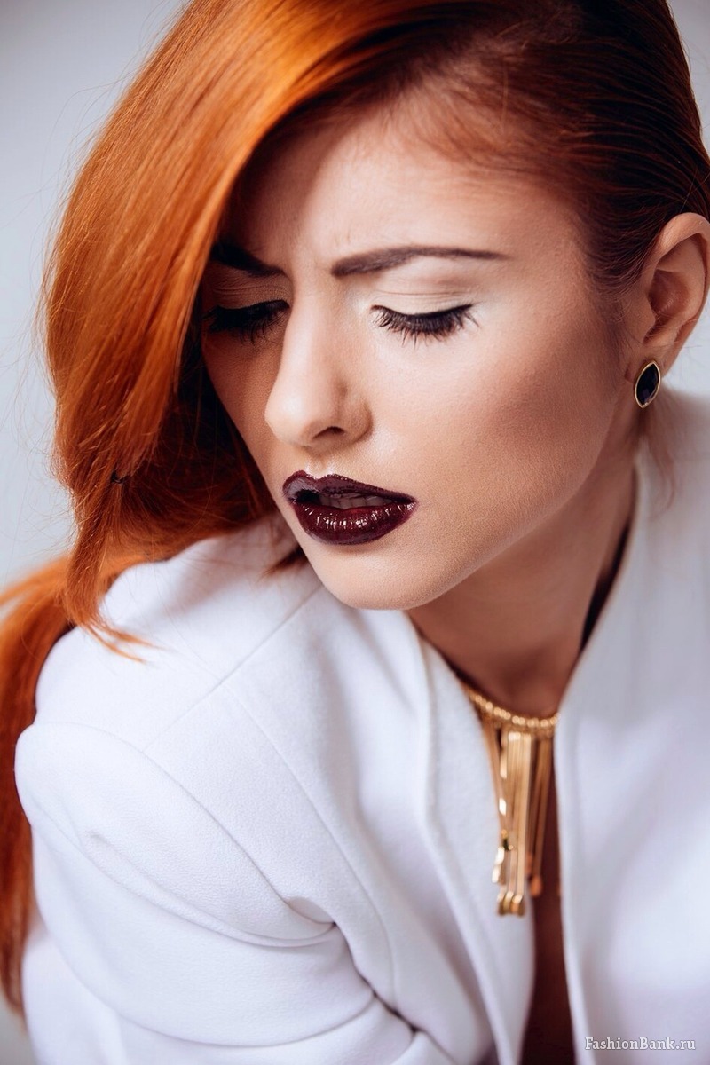  Julia Zabolotnikova