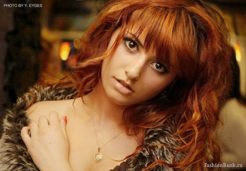  Julia Zabolotnikova