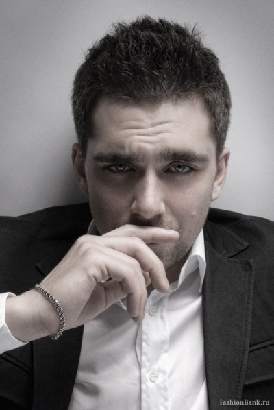 ������ LEO  Kobyakov