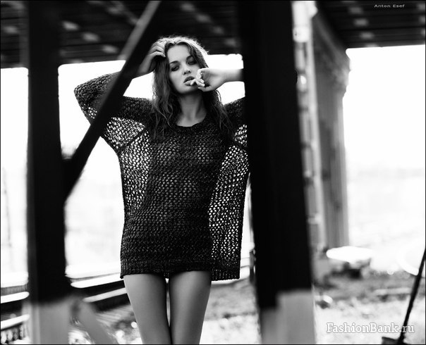  Mila Leto