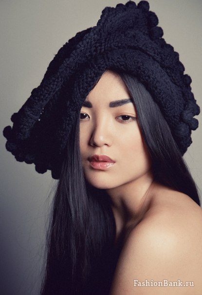  Sasha Sandra