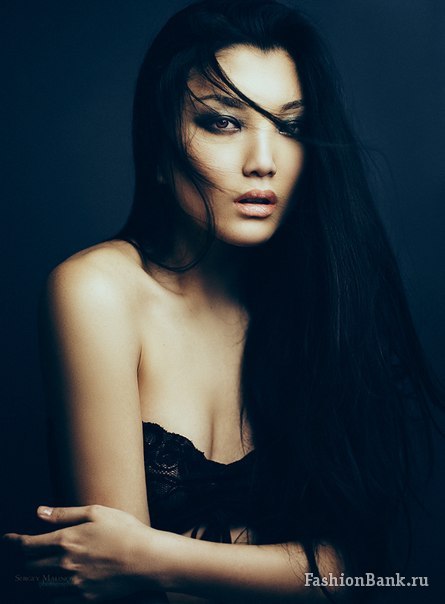  Sasha Sandra