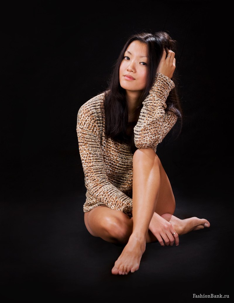  Sasha Sandra