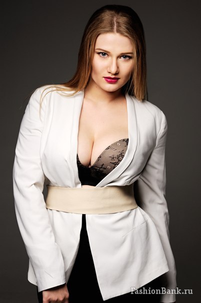  Sasha Rusanova