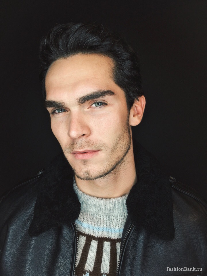  Pavel Dobrynin