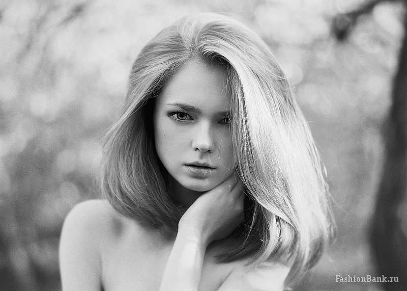  Kerry Moore