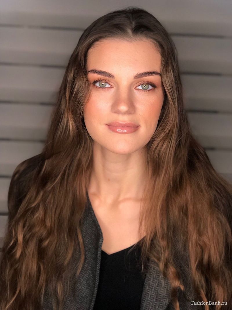  Arina Nikolaeva