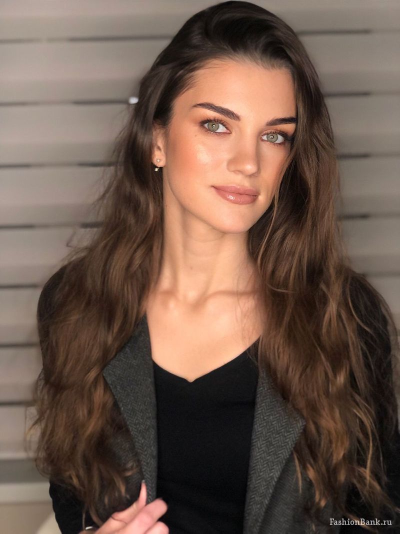  Arina Nikolaeva