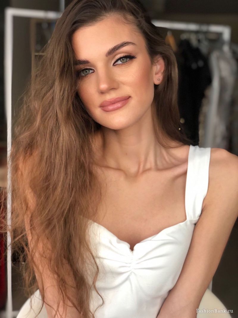  Arina Nikolaeva