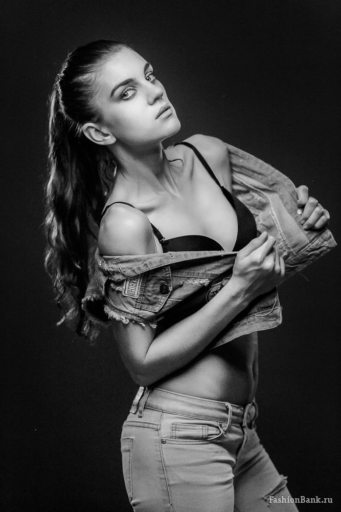  Arina Nikolaeva