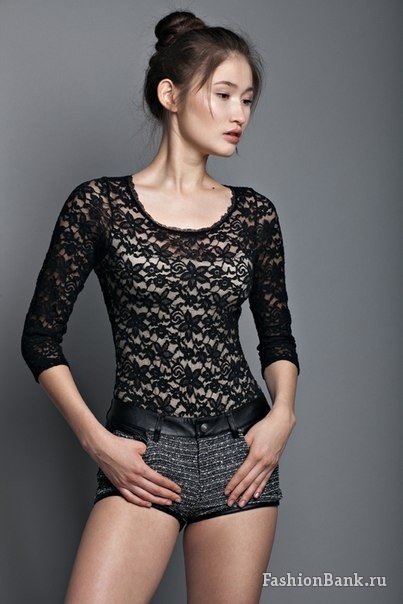  Dina Shan