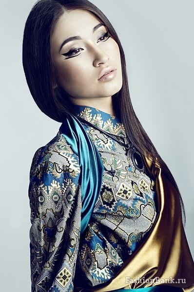  Dina Shan