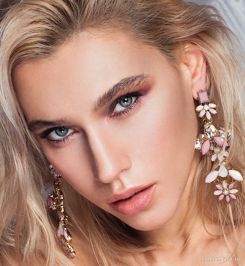  ����� Makeup artist 